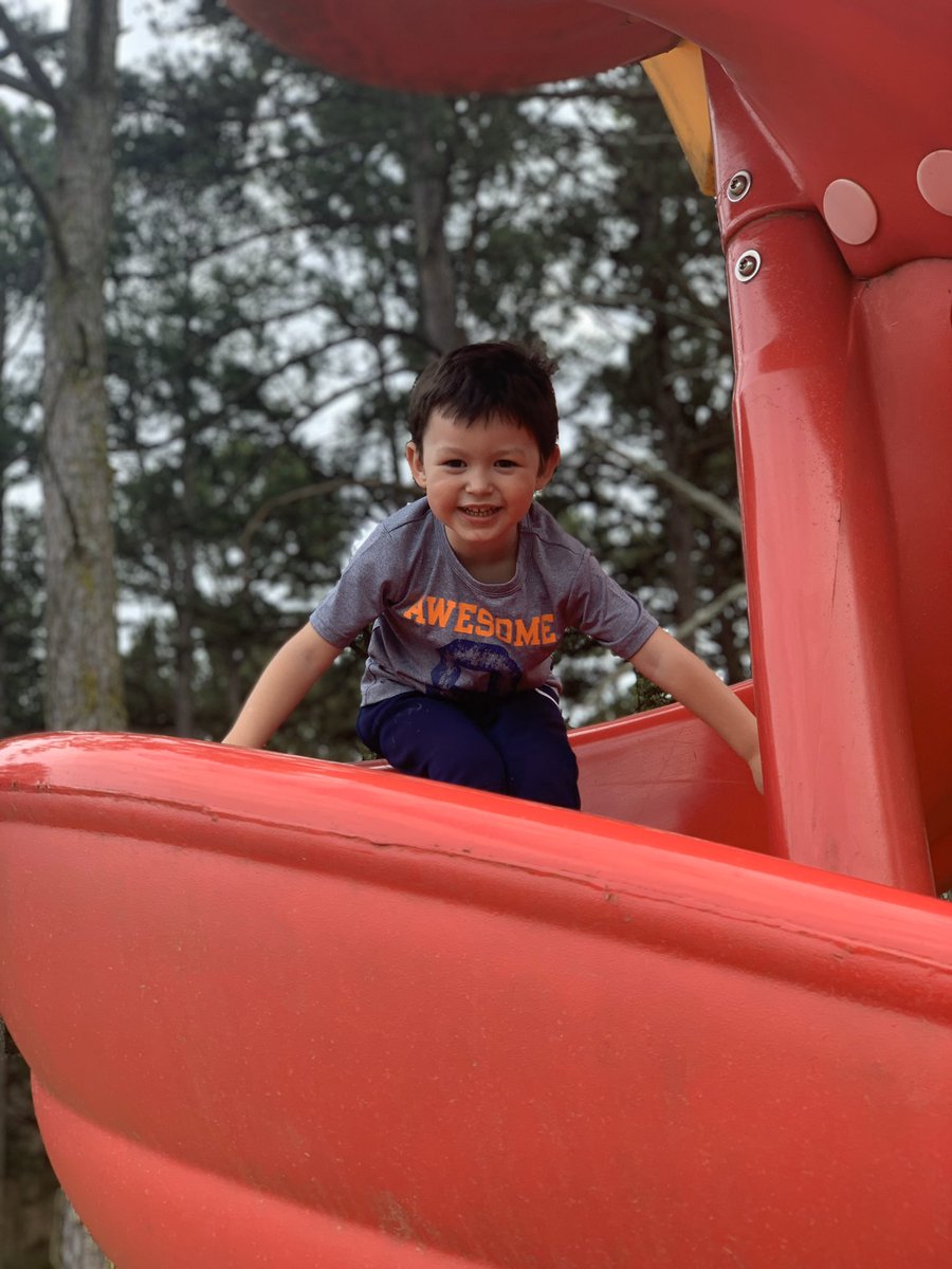 destinylynn02's tweet photo. Jase told the kids that it was time for him to go home to eat dinner &amp; play toys with his mommy 😭❤️bffl https://t.co/UUXboKLT6b