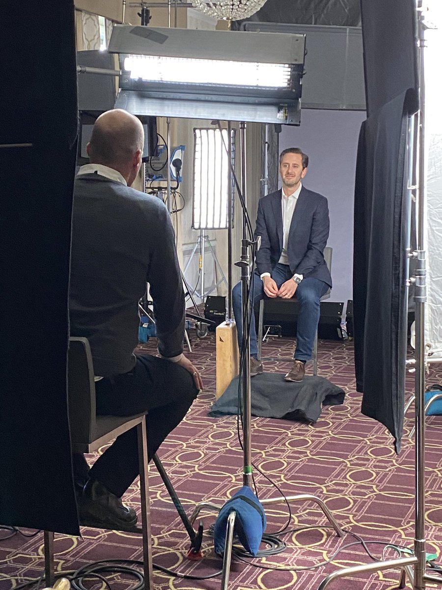 mediamath's tweet photo. Back-to-back video shoots for @jeremysteinberg — this one with @LiveRamp about our partnership to help brands reach more of their consumers in privacy-compliant ways. #RampUp20 #SOURCEbyMediaMath https://t.co/QormAF2D91