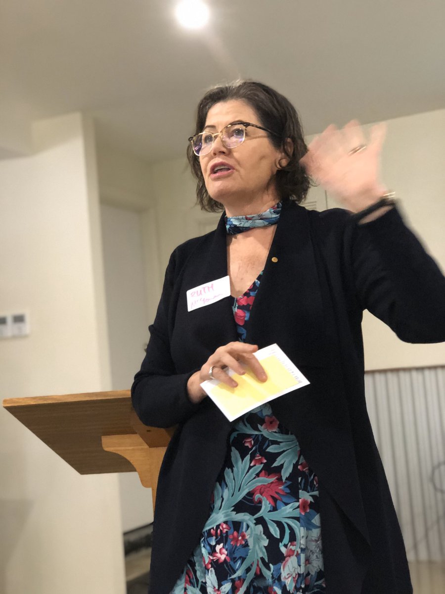 mpowerbawbaw's tweet photo. @hula_grl enthusing about the campaign to #puthernameonit at #womeningippsland ‘s #InternationalWomensDay event today. https://t.co/rlXTxUvtZZ