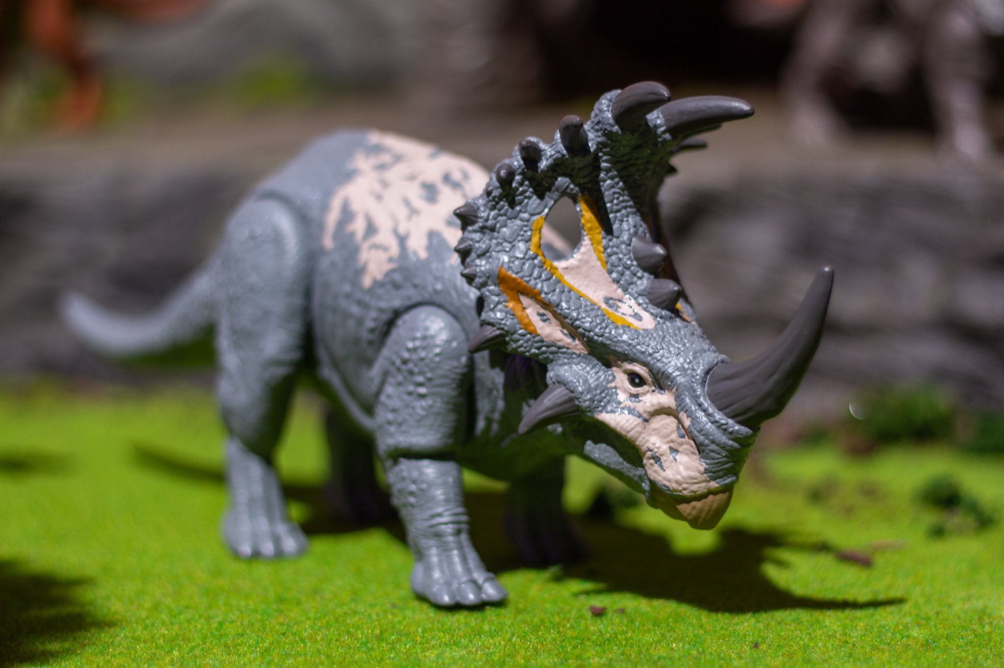 jurassic world sinoceratops toy 2020