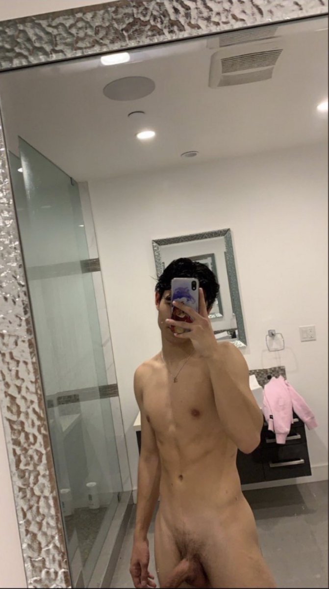 Kazmo0611's tweet photo. here’s Benji’s😨 #charlidamelioleaked #benjikrolleaked #tiktokleaked #TikTokersleaked #TikTok #benjay #lilhuddyleaked #TonyLopez #tonylopezexposed https://t.co/dBgE0fUVH6