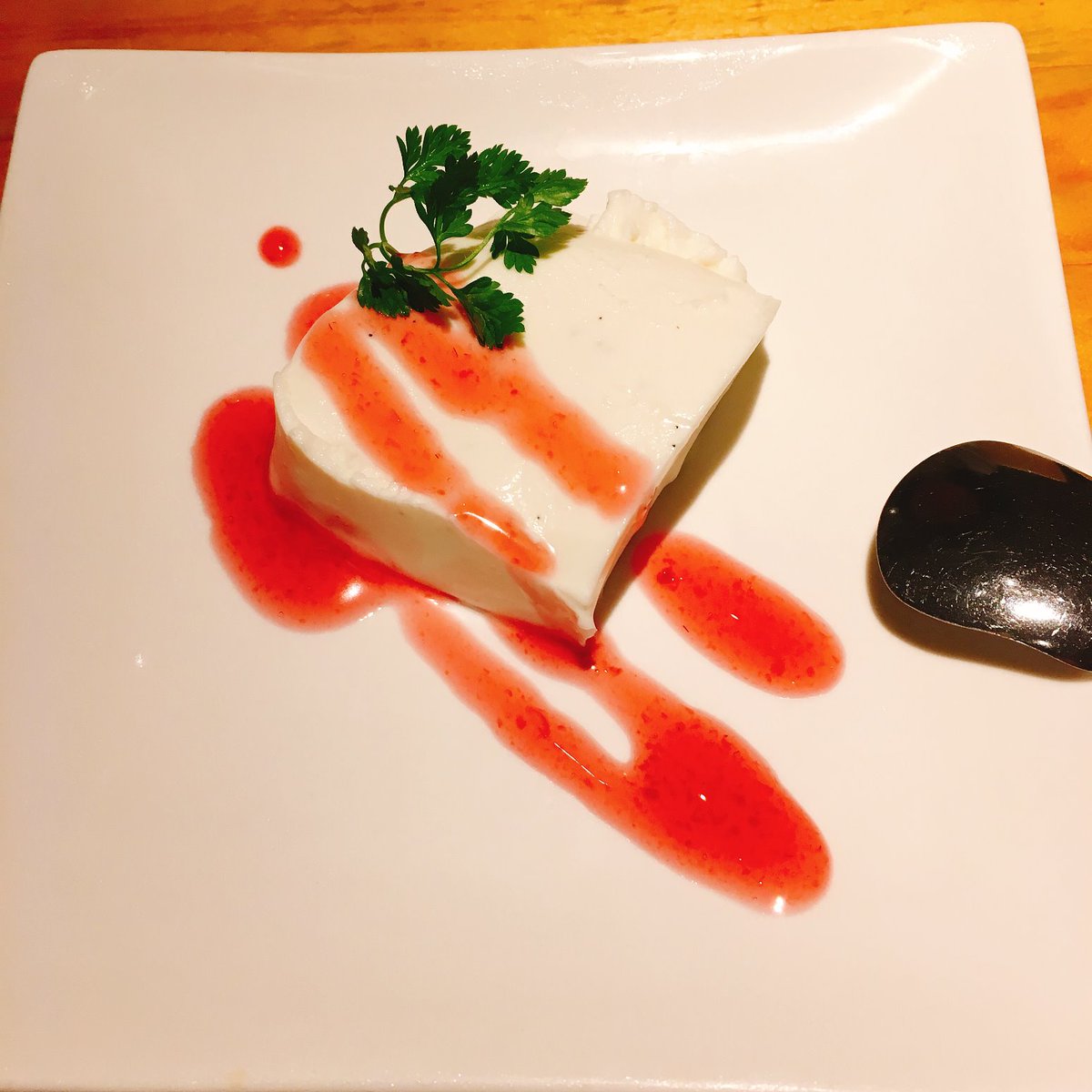 nagi_akira5001's tweet photo. #コロナばっかりで気が滅入るからメシテロしようぜ
#川越
#牡蠣料理専門店
#kitchenK https://t.co/9EtKEx6Esn