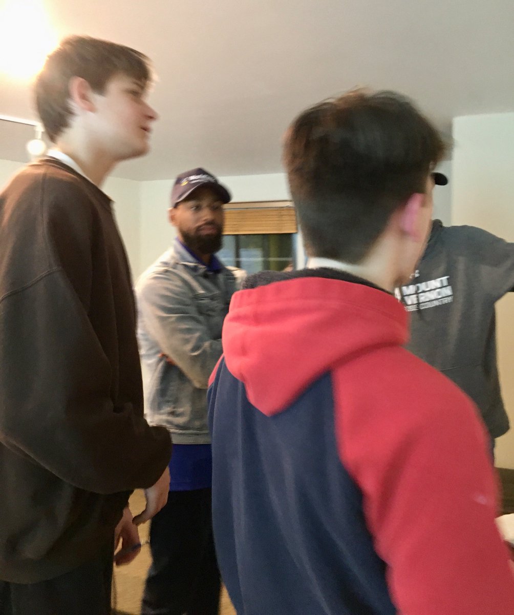 kdecano7's tweet image. #MVInterim #MVCore MV students  imagining peace to create peace in the world.