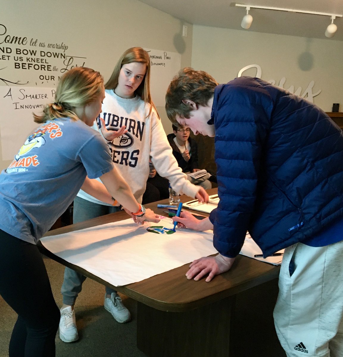 kdecano7's tweet image. #MVInterim #MVCore MV students  imagining peace to create peace in the world.