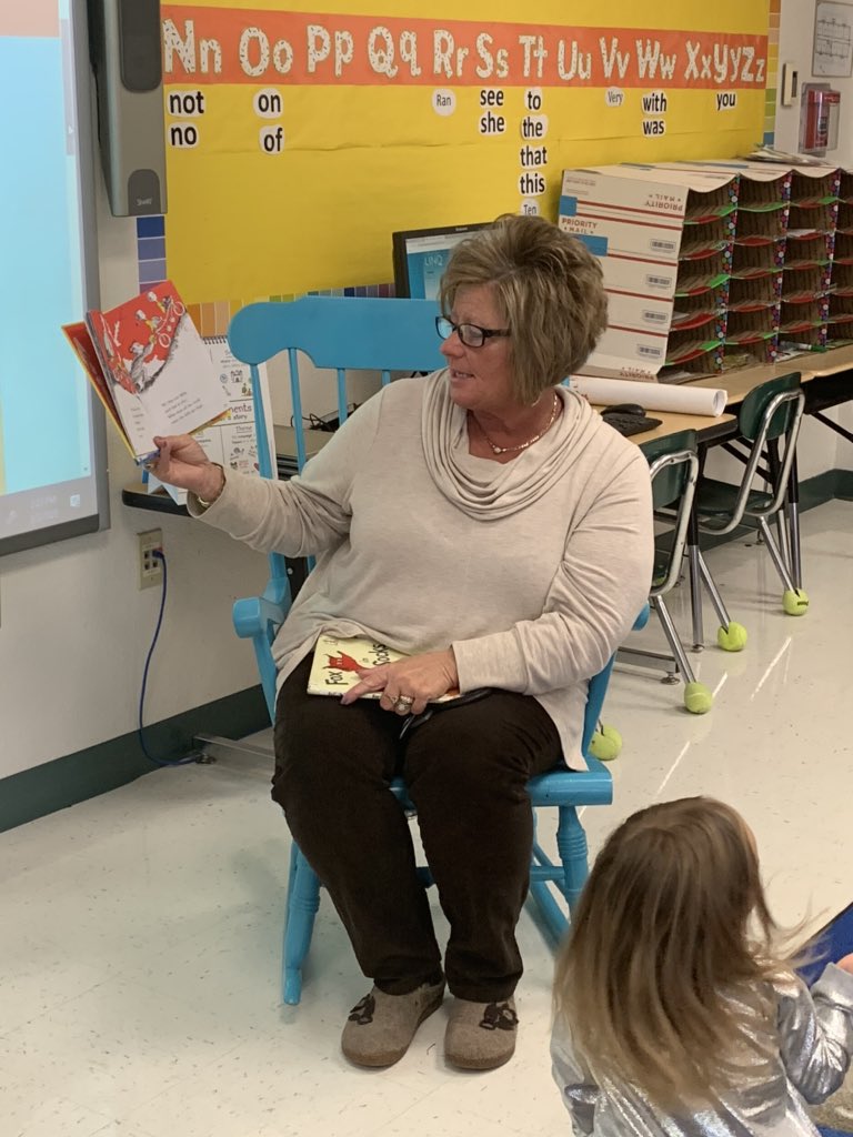 We loved having this sweet lady come and read to us today ❤️<a href="/DixonRoadElem/">DixonRoadDragonflies</a>