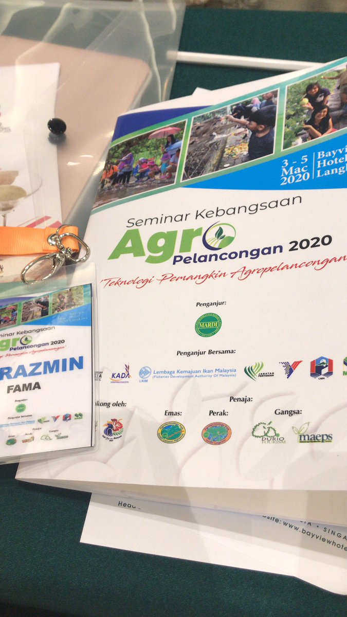 azminfithri1's tweet photo. Menunggu Ketibaan Ybhg Dato KSU ke Seminar Kebangsaan Agro Pelancongan 2020di Bayview Hotel Langkawi https://t.co/L3qiO3pPLK