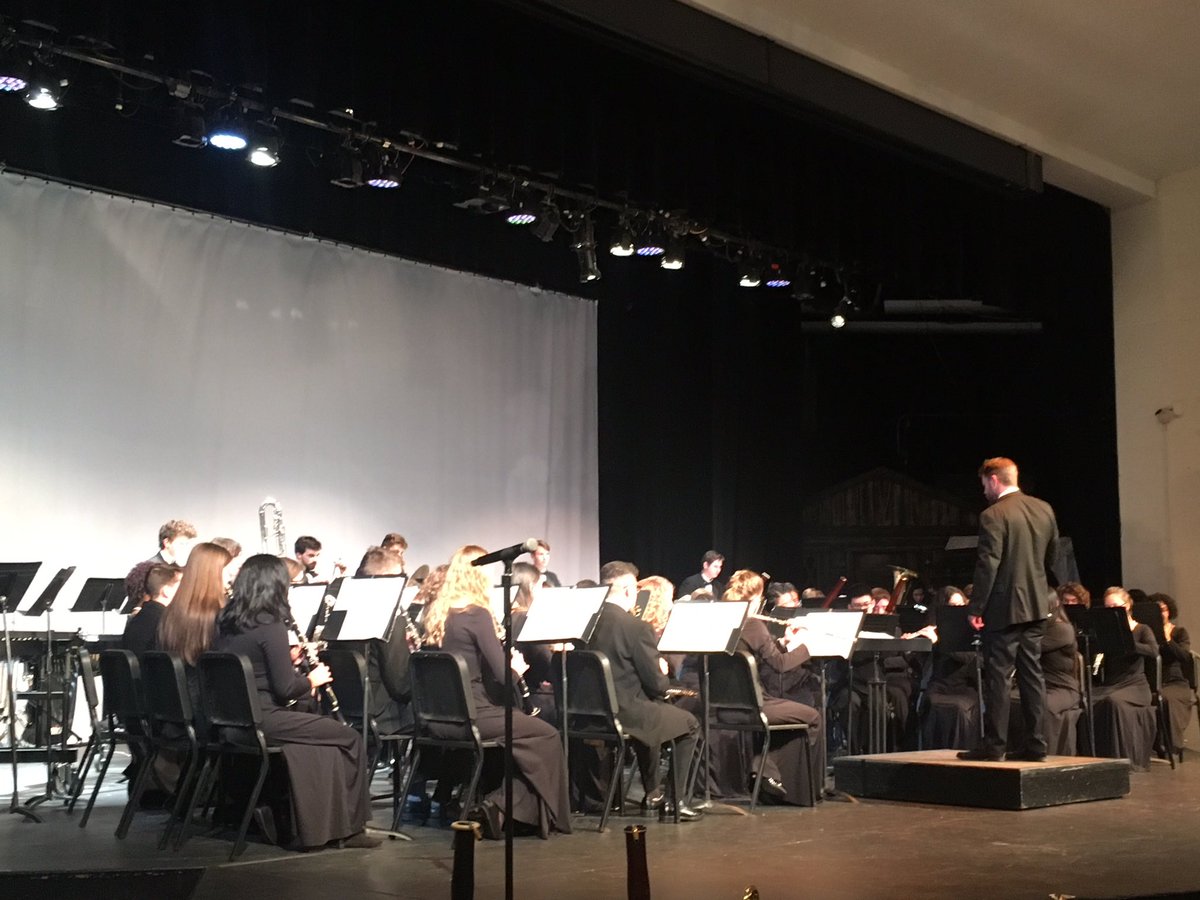LibertyKinder's tweet photo. Watching LWHS bands! @lakotawestbands #WEareLakota https://t.co/fTcdTFueP7
