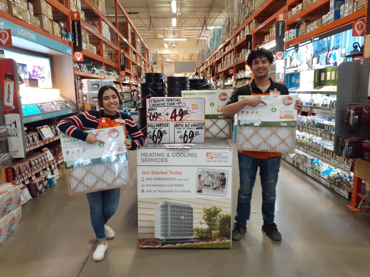 Prissy3303's tweet photo. Great job this weekend with lead execution... and our designer Joana Briones with 11 leads in one day... thank you for all you do keep up the great work!! Team #3303 
@JeremyVasquez76 @thdsaltarelli @NevarezEnrique @THD_Frankie @ https://t.co/wQ32VlP1zP