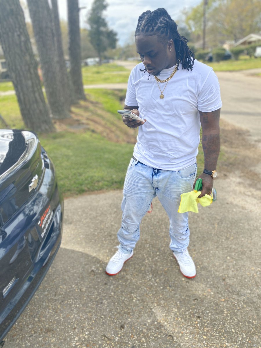 HeavyProfet's tweet image. This light AF