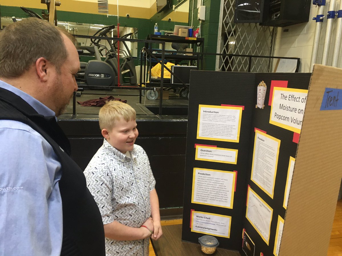 andetlefsen's tweet photo. SCIENCE FAIR NIGHT!! #proudmom #firstsciencefair #bisonscience @ccpsactivities @centralcityms https://t.co/FbgrAIpCFC