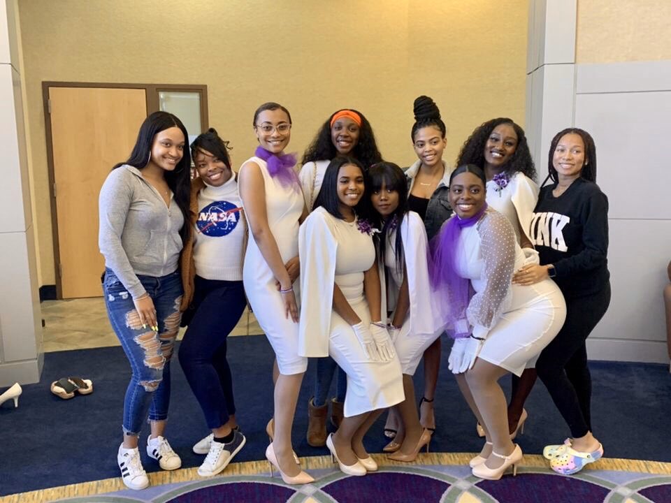 VFFM_Siuc's tweet photo. Congrats to our girls on making history! We now hold 3 generations of Vanity x NACWC 💜🕊✌🏾🤍 https://t.co/54Q3uufQnT