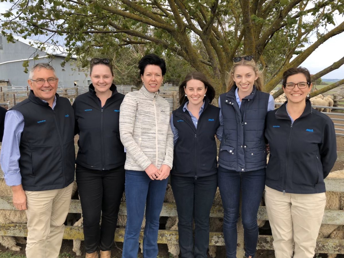 Cold and windy at Taralga Flock Ewe Competition with the team today. Hopefully some more rain coming tonight. All sheep presented well given recent drought and heavy rain!
