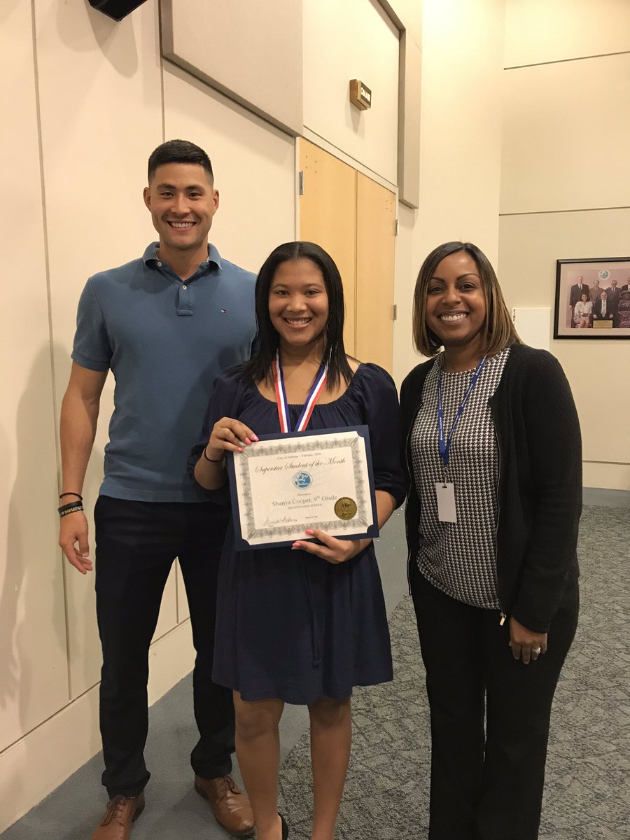 eidie_velez's tweet photo. Congratulations to DHS SuperStar of the month Shanya Cooper!  Thank you for always going above and beyond and for taking part in everything relating to theater 🎭 @DHSHappenings https://t.co/9jvjFzxk8F