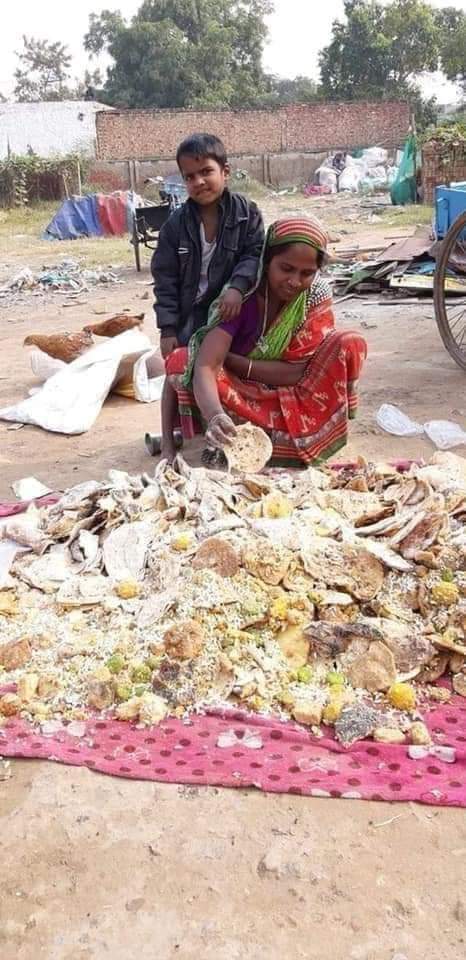 HindstanI's tweet photo. @BBCWorld Haundistan Bharat social work World help me money poor people food available please help fakir gareeb Faqeer Allahkenaampediyo Muslims Qayrathdiyo Sadaqadiyo Zakathdiyo SBI 10194129642 chandulal Baradari hyderabad Indian dargaha Langarkhanadiyo help https://t.co/f7CUPQX58n