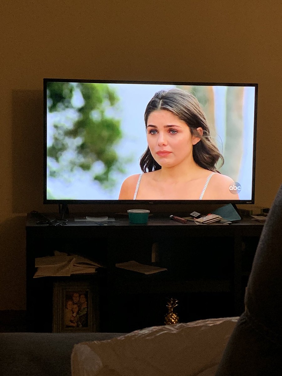 JDon20's tweet photo. When you know it ain’t you #TheBachlor https://t.co/kOHITMgUTu