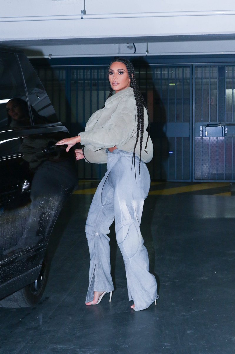 Kim Kardashian tweet media