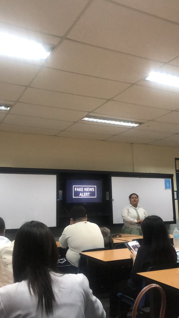 TjMarcelo1's tweet photo. #CMS402COMM https://t.co/rFFpHn2sOr