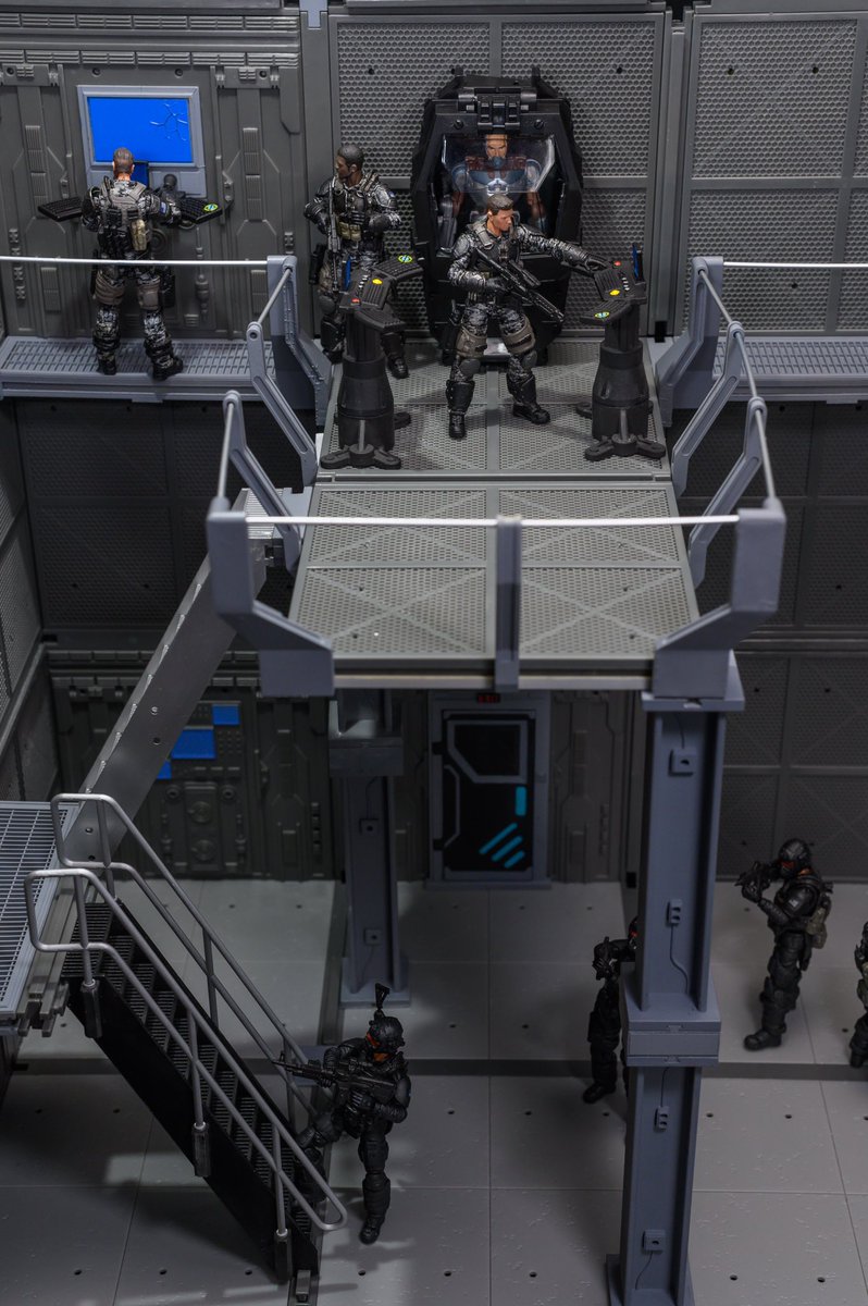 raginspoon's tweet photo. Pssst.... Catwalks. 

20 minutes left to pledge https://t.co/xbkr1Y0yIy    #raginspoontoys #complexbasebuildingsystem https://t.co/RM0bIFEklc
