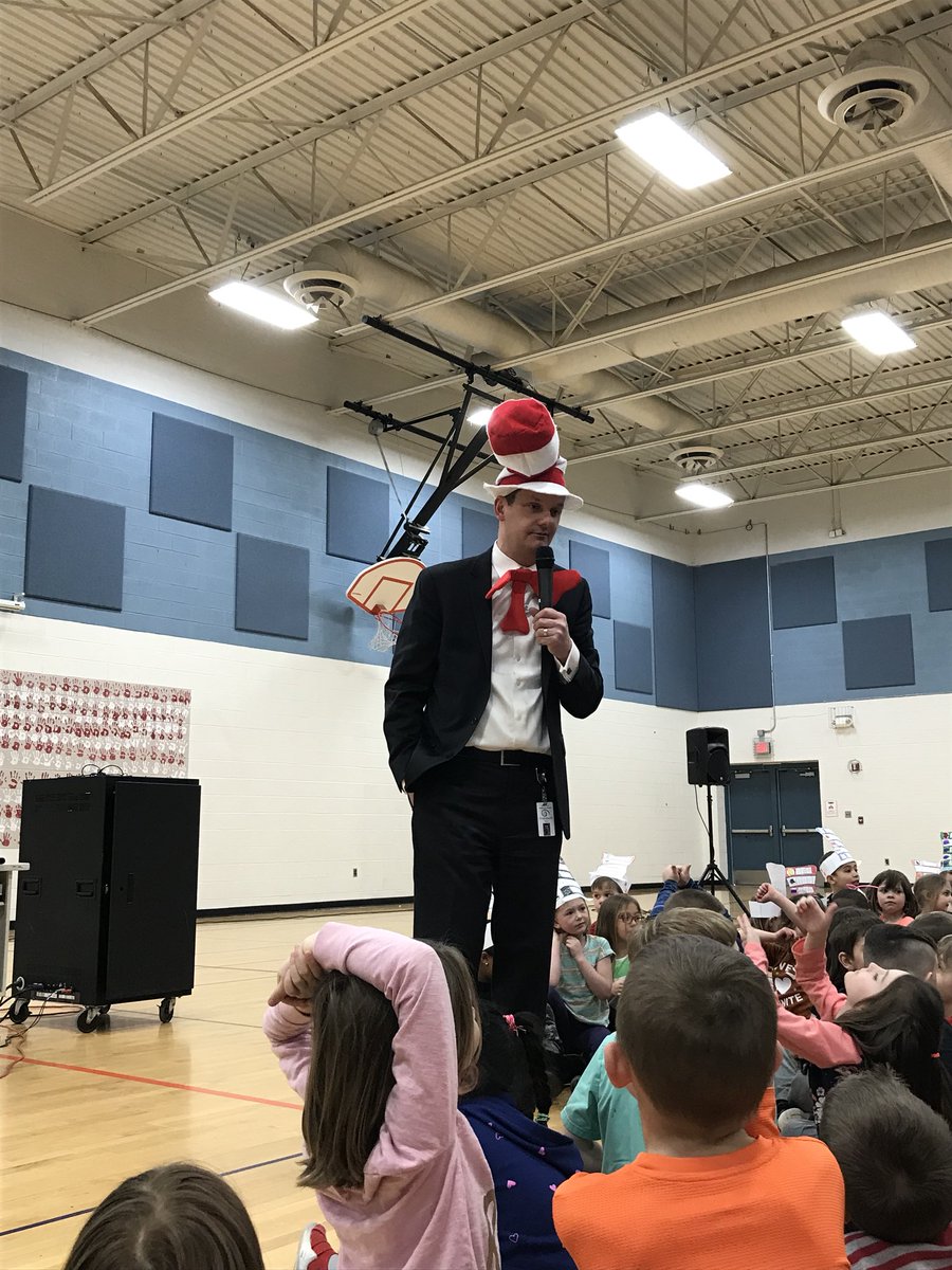 MrsWilsonsClass's tweet photo. Can @SLCSSalem help get Wylie back to Salem? Get reading! π #micoyotes https://t.co/23MTGz1O7b