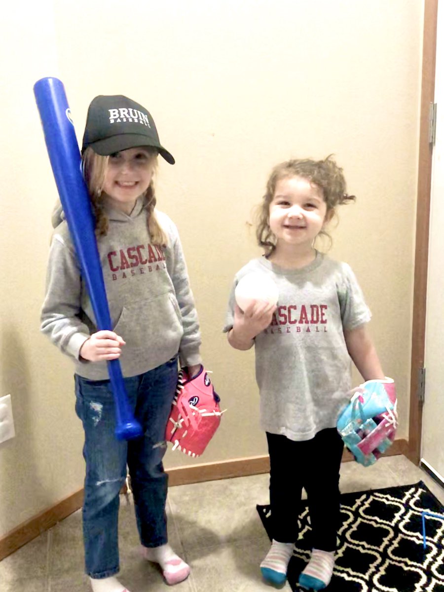 MaddieMo24's tweet photo. It’s the 1st day of baseball season in our house ⚾️ Sending daddy lots of love and happy thoughts as he heads into tryouts in the rain #BruCru #BruinGrind #AddisonNeyce #BrynnleeMarie https://t.co/IAZFfRoIIf