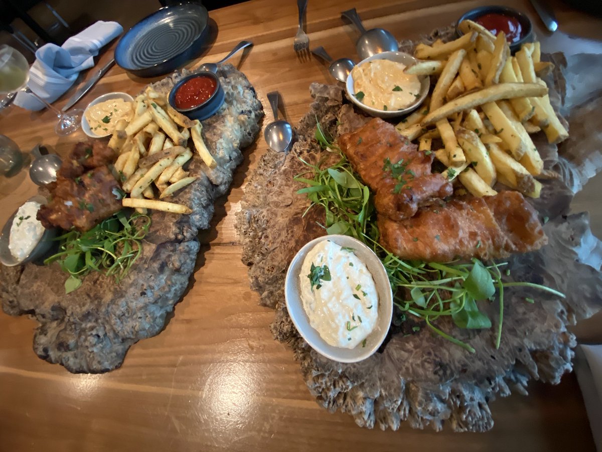 wildAKpollock's tweet image. Our first stop tonight for #WildAlaskaPollockWeek is @aerlumeseattle for some delicious #WildAlaskaPollock fish and chips! Talk about elevating our #PerfectProtein to a new level and look at this presentation! #AmericaWinsAtSeafood @Alaska_Seafood