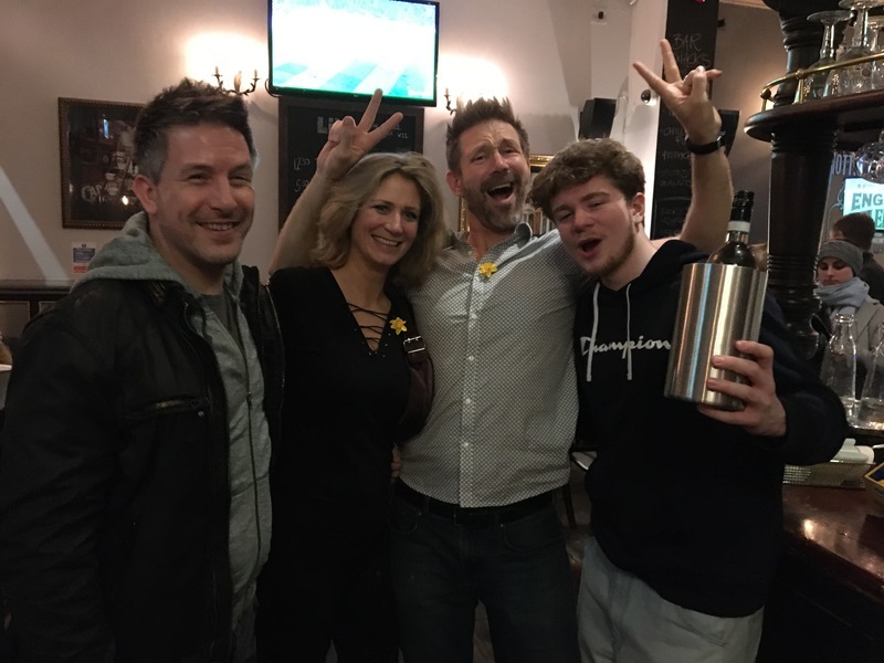 4 teams tied at top spot  <a href="/walmercastlew11/">Walmer Castle</a>! #QuizNight #NottingHill question.one/una5aw