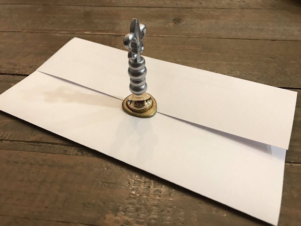 Coolest gamification gift ever today!!! A wax seal kit to add authenticity to the King of Wilsonshire’s communication.  Had to write a new letter from the King immediately.  Time for some more hidden items! #gamemyclass #xplap