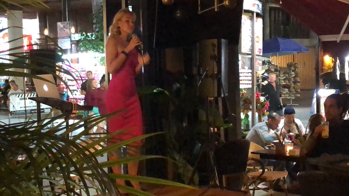 TwittPlaya's tweet photo. Show Case de la Cantante Ucraniana "Elena" Elena Vokhmintseva @ElenaVSV #AHCNetwork comenzó su carrera musical a los 7 años siendo participe de los conciertos musicales de su escuela en Kharkiv, 🇺🇦 https://t.co/6Q1Tgc4bYn