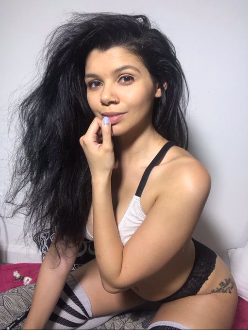 My OnlyFans is 50% off! Subscribe before the sale is over 😊 https://t.co/eXMezHfAa8 https://t.co/y6r<a href="/tag/la"class="tags"><span>#la</span></a>