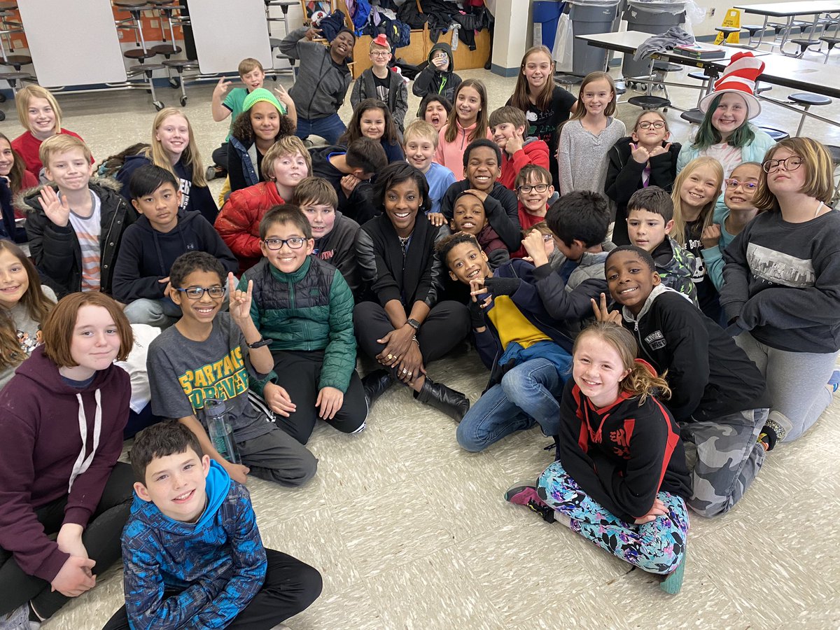 JolliffMiddle's tweet photo. #ReadAcrossAmericaDay was 🏆 at @EW_Chittum_Elem!  Mrs. Garrett read Zen Pig.  The📖 was about kindness which is clearly a theme at Chittum.  5th graders asked great questions &amp; presented Mrs. Garrett with Seussical gifts! Thank you! #welcometotheJAM #engagecps https://t.co/v3KTx7A2UT