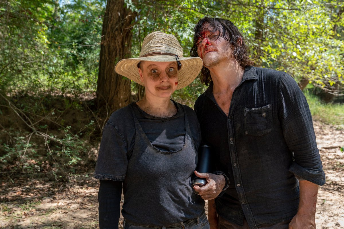 海外ドラマのfoxチャンネル Twitter પર Twd の舞台裏 物語の中では敵対し衝突する2つのコミュニティーですが 撮影が終わると思わず和やかなムードに 一つのチームで最高の作品を作り上げているスタッフとキャストに感謝 感謝です ウォーキング デッド 海外ドラマのfoxチャンネル Twitter પર Twd の舞台裏 物語の中では敵対し衝突する2つのコミュニティーですが 撮影が終わると思わず和やかなムードに 一つのチームで最高の作品を作り上げているスタッフとキャストに感謝 感謝です ウォーキング デッド