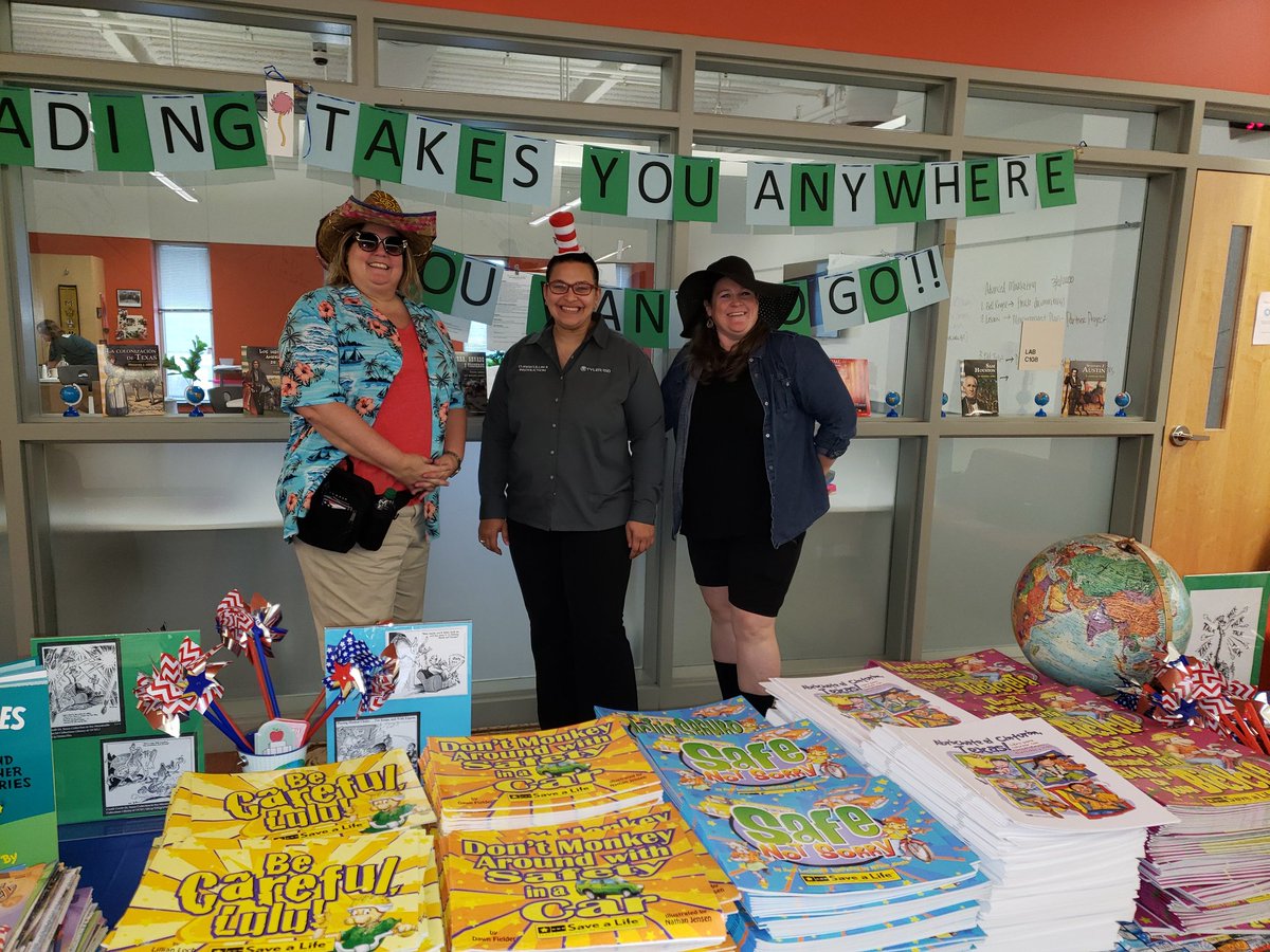 Litcon 2020! Fun memories!!! @TisdScience; @tylerisdlearn; @TISDELAR612