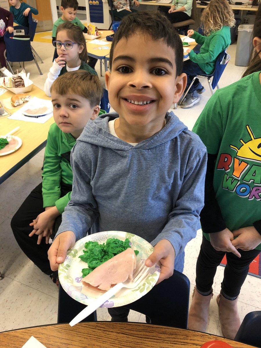 TuttonKinder's tweet photo. Happy Birthday Dr. Seuss! Yes we like green eggs and ham! Sam I am! #ReadAcrossAmericaDay @TuttonKinder @Nokobulldogs @SachemSchools https://t.co/wtnQcU7GlA