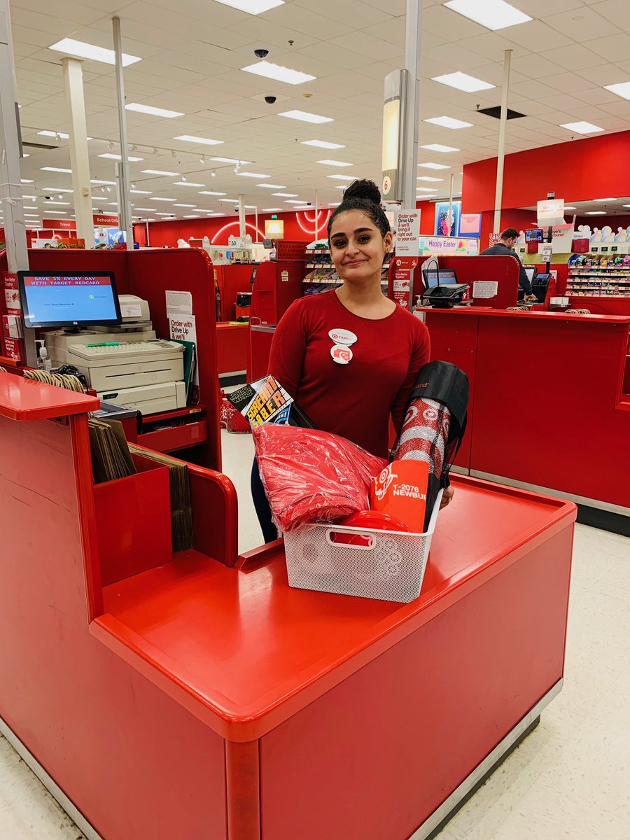 PatrunoAngela's tweet photo. When we have a “We Love Our Guest” contest and the winner is an  advocate congrats #2076lovestheirguests https://t.co/yZK1MOhX6J