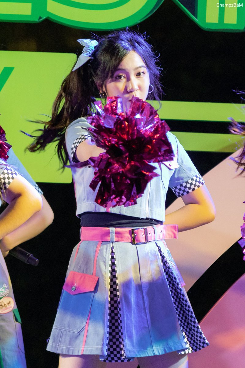 champzbam's tweet photo. เมื่อไหร่จะได้เห็นน้องแบ๊มออกงานนะ
อยากเห็นชุดhigh tension แล้ว~
#BambooBNK48​ #makeBOObeyond​#VoteForBamboo​#Bambatsu https://t.co/NotNtHCVdV
