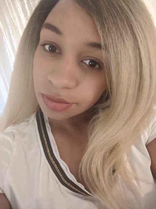 Blonde 😍 #LasVegas #blondie #Bombshell #fetish https://t.co/BnUAoZvL1A<a href="/tag/lasvegas"class="tags">#LasVegas</a><a href="/tag/blondie"class="tags">#blondie</a><a href="/tag/bombshell"class="tags">#Bombshell</a><a href="/tag/fetish"class="tags">#fetish</a>