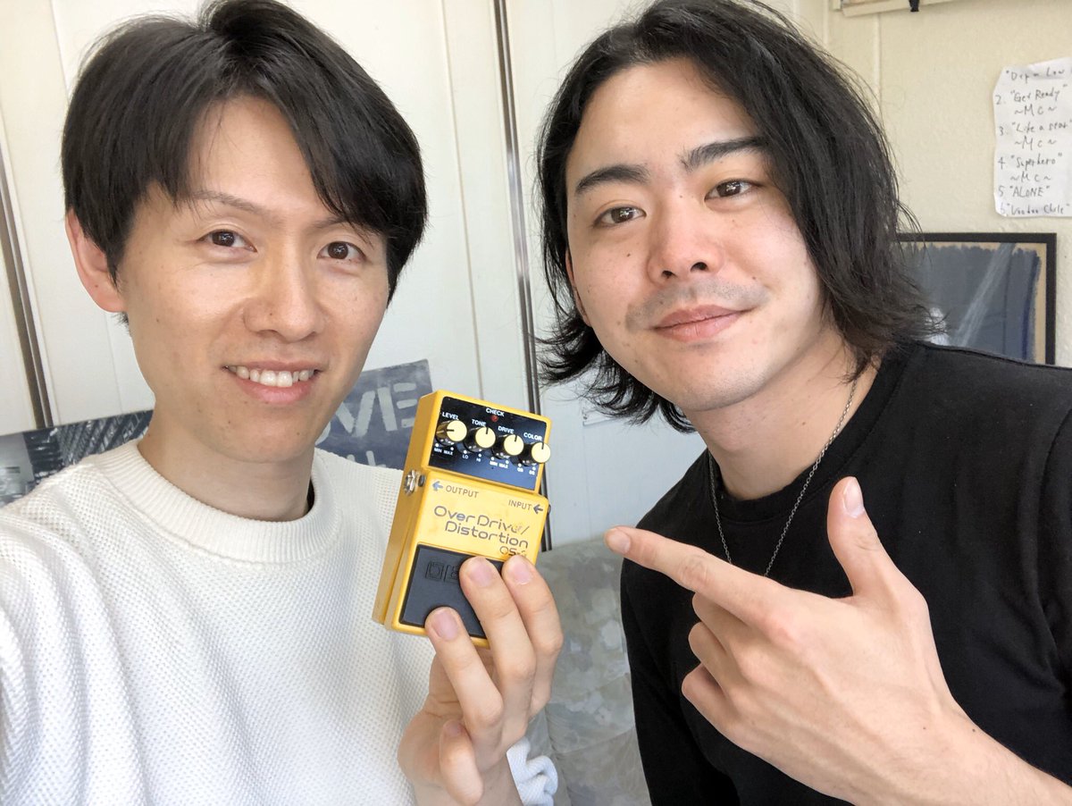 yujin_imanishi's tweet photo. 先日アップした動画で、AssHくんと一緒にモディファイしたエフェクターを抽選で1名様にプレゼントいたします！✨
優勝したオペアンプをソケットに搭載済のOS-2、2位と3位のオペアンプ、IC抜き器具をセットで🎁
応募方法：チャンネル登録＆リツイート
締切：3/15 24:00
https://t.co/OA5iH47mcQ https://t.co/IpszYhlujc