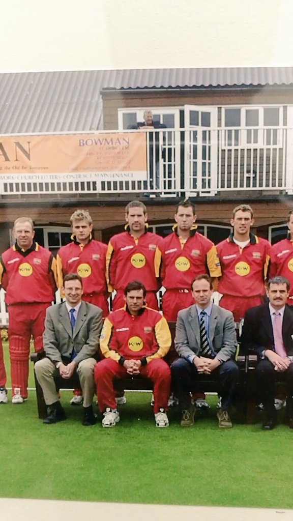 Tflowerscricket's tweet photo. Throwback Tuesday with TFCC with ex @leicsccc &amp; @shropshireccc player and TFCC's fast bowling coach @DaveBrignull27 Book your session with Dave today! 🏏👍 https://t.co/clpEAlqntw