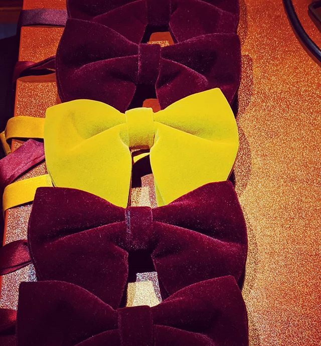 thriftvalley_ke's tweet photo. #TodayInThriftValley Butterfly Bowties. Available
Ksh 600
#bowties #bowtieswag #instafashion #instastyle #dapperstyle #dapperhq #burgundy #groomsmen #weddingseason #weddings https://t.co/h7MZSMPLR7 https://t.co/1GpwDr62FN