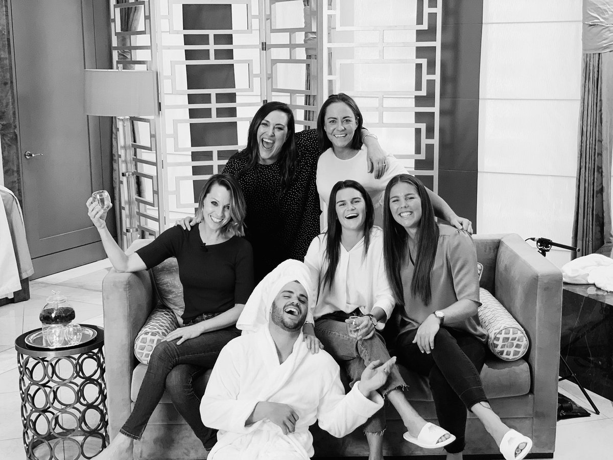 Episode 4, Season 1. <a href="/lily_mithen/">Lily Mithen</a> and Kate Hore join us alongside <a href="/SamJaneLane/">Sam Lane</a> &amp; <a href="/Emsyanna/">Emma Race</a> 

<a href="/samgarlepp/">Sam Garlepp</a> has an awkward encounter with <a href="/sarah_hosking10/">Sarah Hosking</a> &amp; Jess Hosking

🎥- facebook.com/11005329389298…

#AllIn #CrownResorts #CrownMelbourne