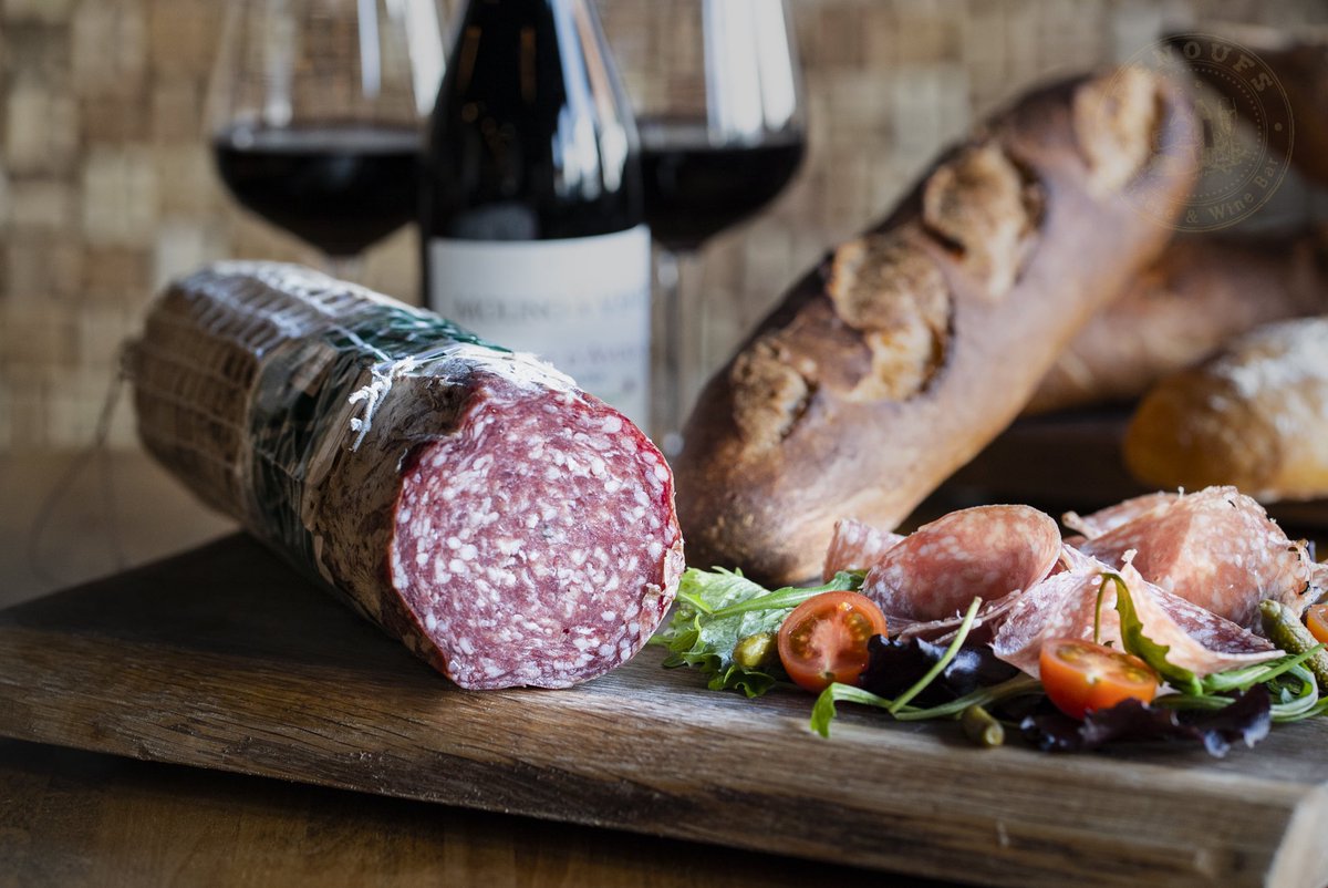 The fabulous Milano is the most sold salami in the world. Only the best quality pork and aromatic herbs are used in this fine-grained, tender pork.
Full of flavour and a favourite across our kitchens.

#renoufs #cheeseandwine #charcuterie #salamimilano
