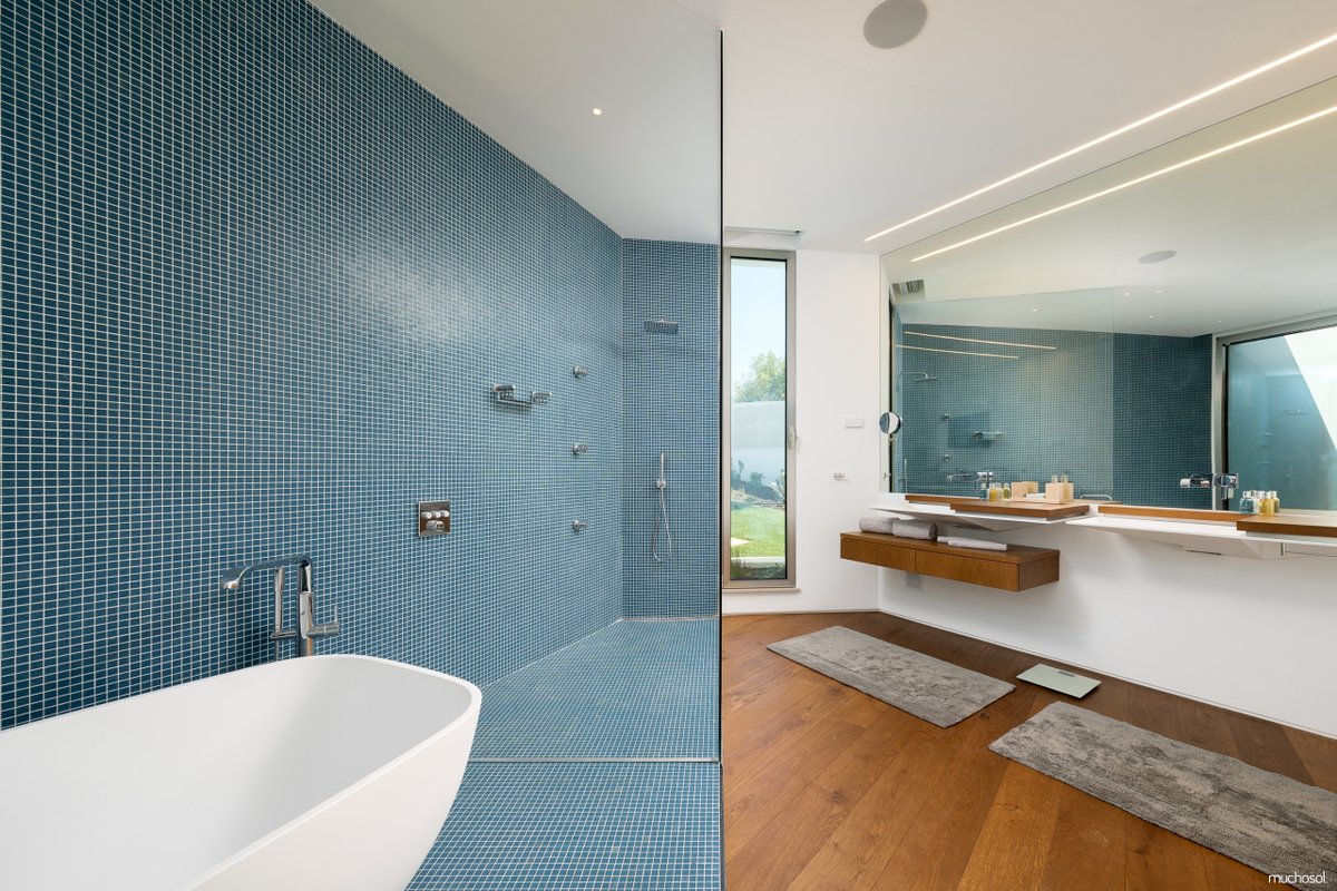 On se sent d'humeur joueuse aujourd'hui, alors jouons😝
Passez une #nuit dans cette somptueuse #villa au #Lagos, #Portugal coûte une modique somme de...💰
La/le #gagnant(e) aura toute notre reconnaissance😂
bit.ly/juste-une-nuit…