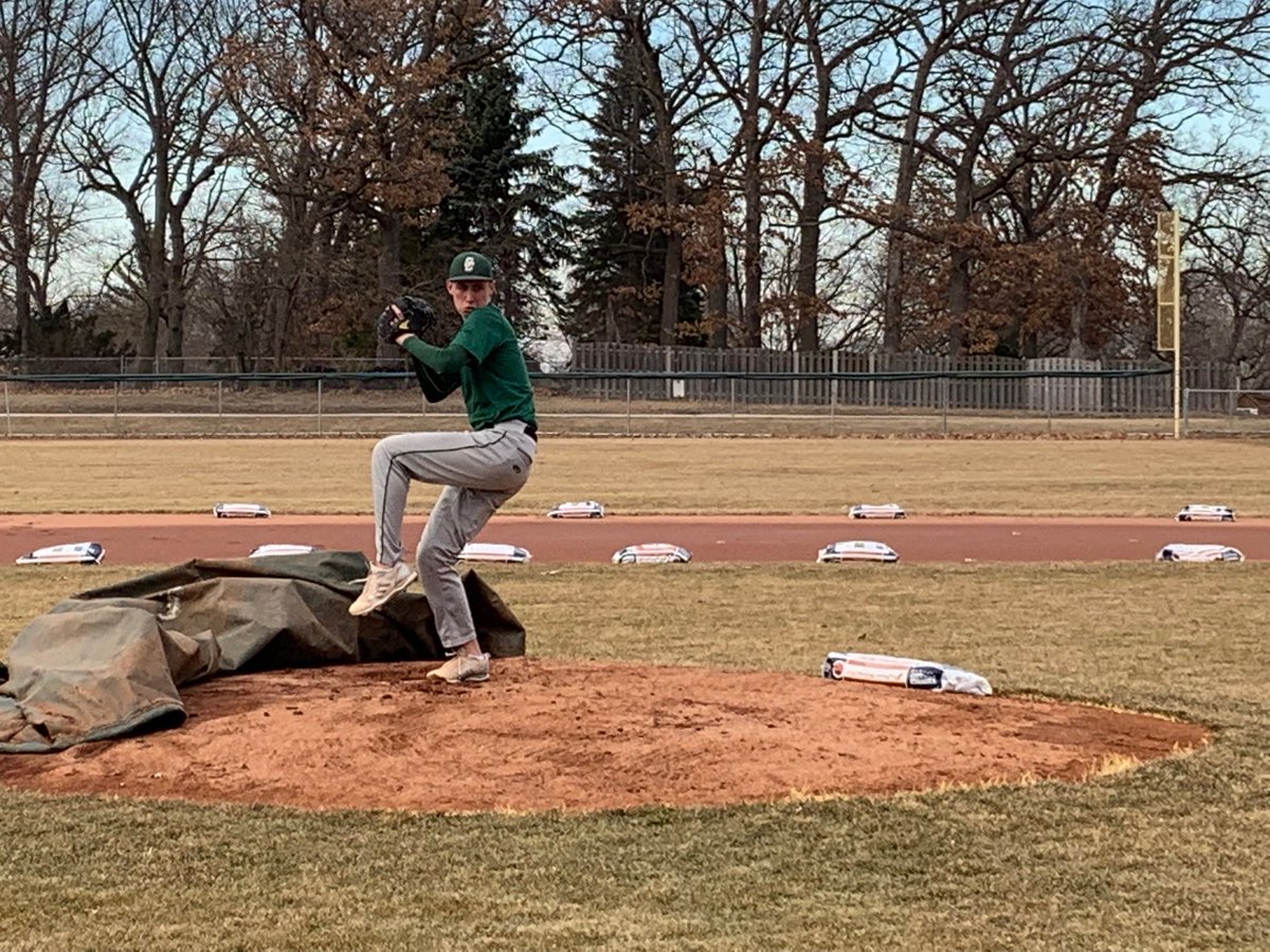 GoodDay4TheRam's tweet photo. Opening day of the season and these 4 were able to pen on the game mound. Pretty memorable #rams2020 https://t.co/PV4TlEoWQH