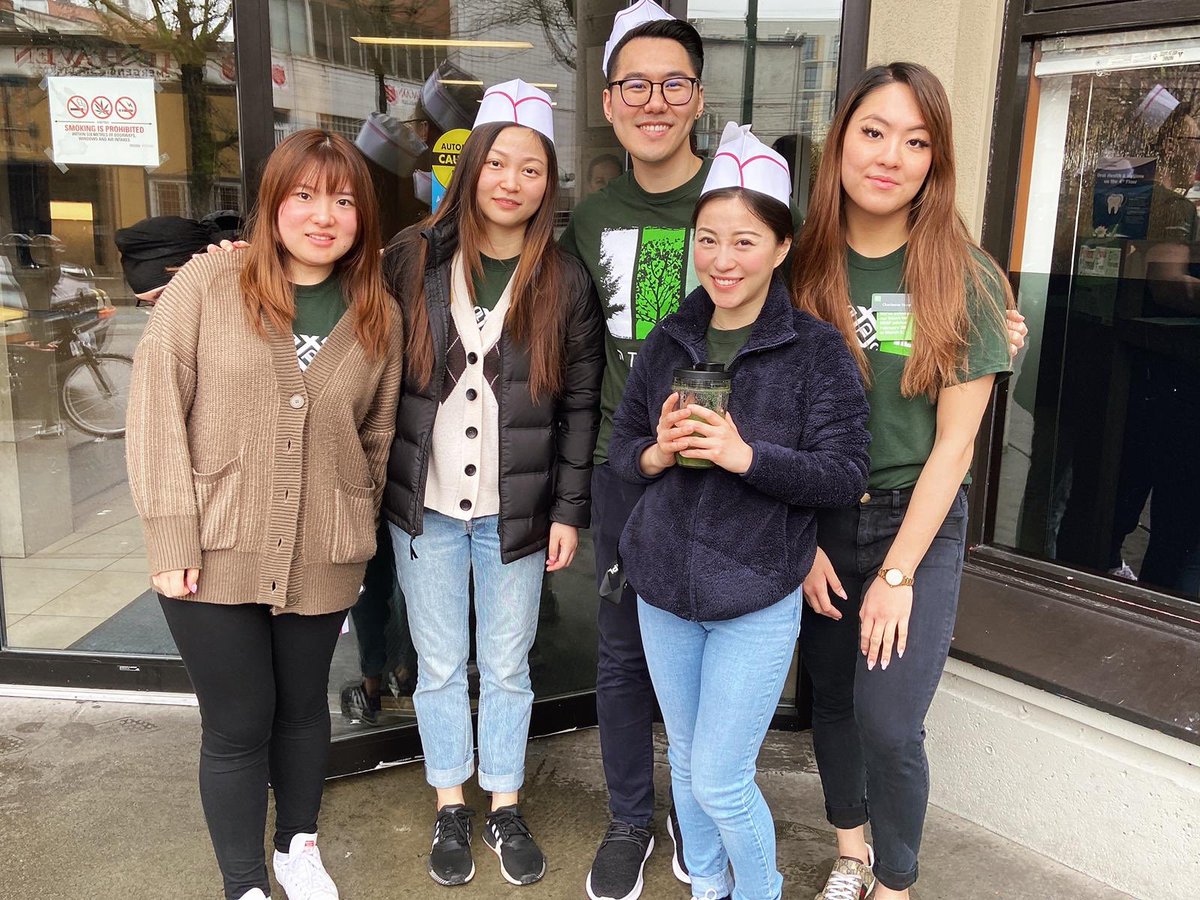 Denise_w_luk's tweet photo. Thank you @ChristinaSunwoo for organizing and #9720family for making a positive impact to our community 💪🏻❤️ #pacificpeople #bestofthebest #ReadyCommitment @RickChou_TD @Hi_Joanne_Leung @JuliaKelly_TD @salvationarmy https://t.co/Bbe5WaSGSp