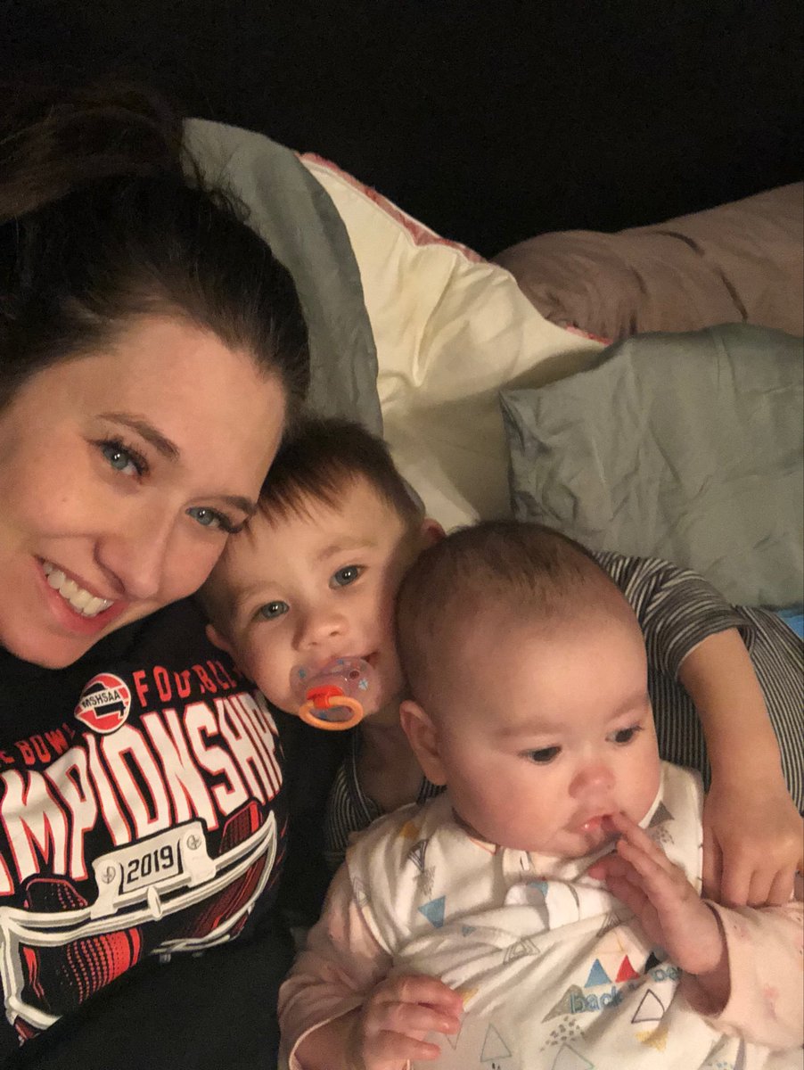 westmorelandmom's tweet photo. They look sleepy...right?? 🤦🏻♀️ #longnights #shortyears https://t.co/vQPvt0LQCR