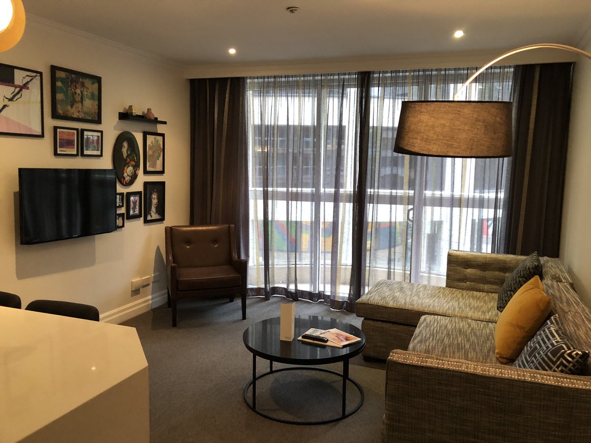 cazkeeps's tweet photo. Our apartment is soooo cool! The most exciting thing is we have a WASHING MACHINE!!! Weβre so damn happy #travellerslife π oh and we saw sydney opera house on the way ππΌπ¦πΊ #helloaustralia https://t.co/D6CZo9CoOo