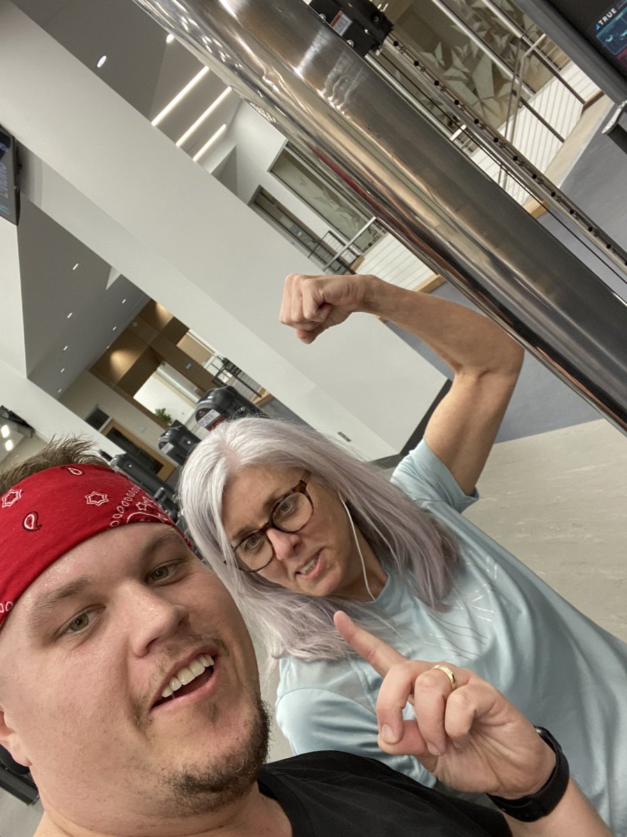 DJKDuBOmaha's tweet photo. Gains and so much more! Never know who you will run into at this amazing facility! Get yours Mimi! #MAR02 #TOPfanSHOW #GOALdriven #LANDINGlife #WORKout #FITfam #EXERCISE #1dayATaTIME #BLOGGER #MONDAYmayham #gymTIME #inspireDAILY #HEALTH #LIFESTYLE #trustTHEprocess #MOTIVATION https://t.co/dgdhfGV7e6