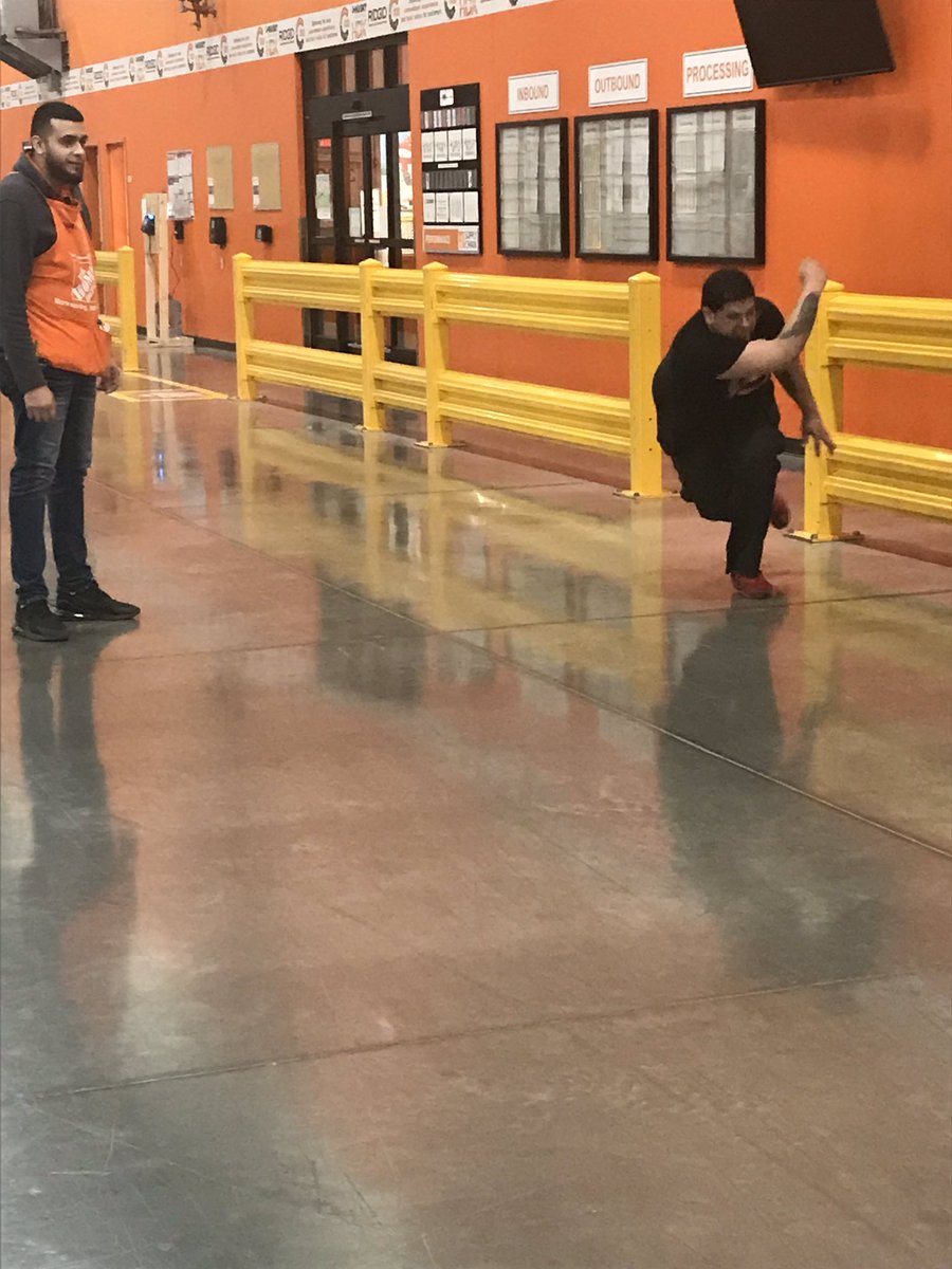 Samanth87202164's tweet photo. Bowling Frozen Turkeys for the Homer Fund Drive. #whosReadytobowlforacause #homerfund2020 #livingourvalues #key2rocks https://t.co/8G1lVhhcg0