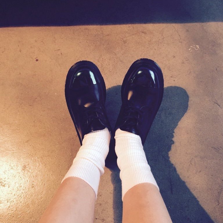 39. 에이핑크 박초롱의 인스타 프로필 구두사진은 하트 였다고 한다.