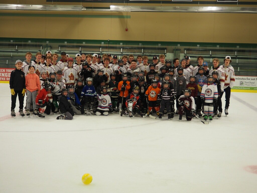 MGCrimsonHockey's tweet photo. Great turnout for the Skate with the Crimson https://t.co/eGuXz7F6Tb